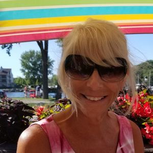 Meet your Posher, Vicki